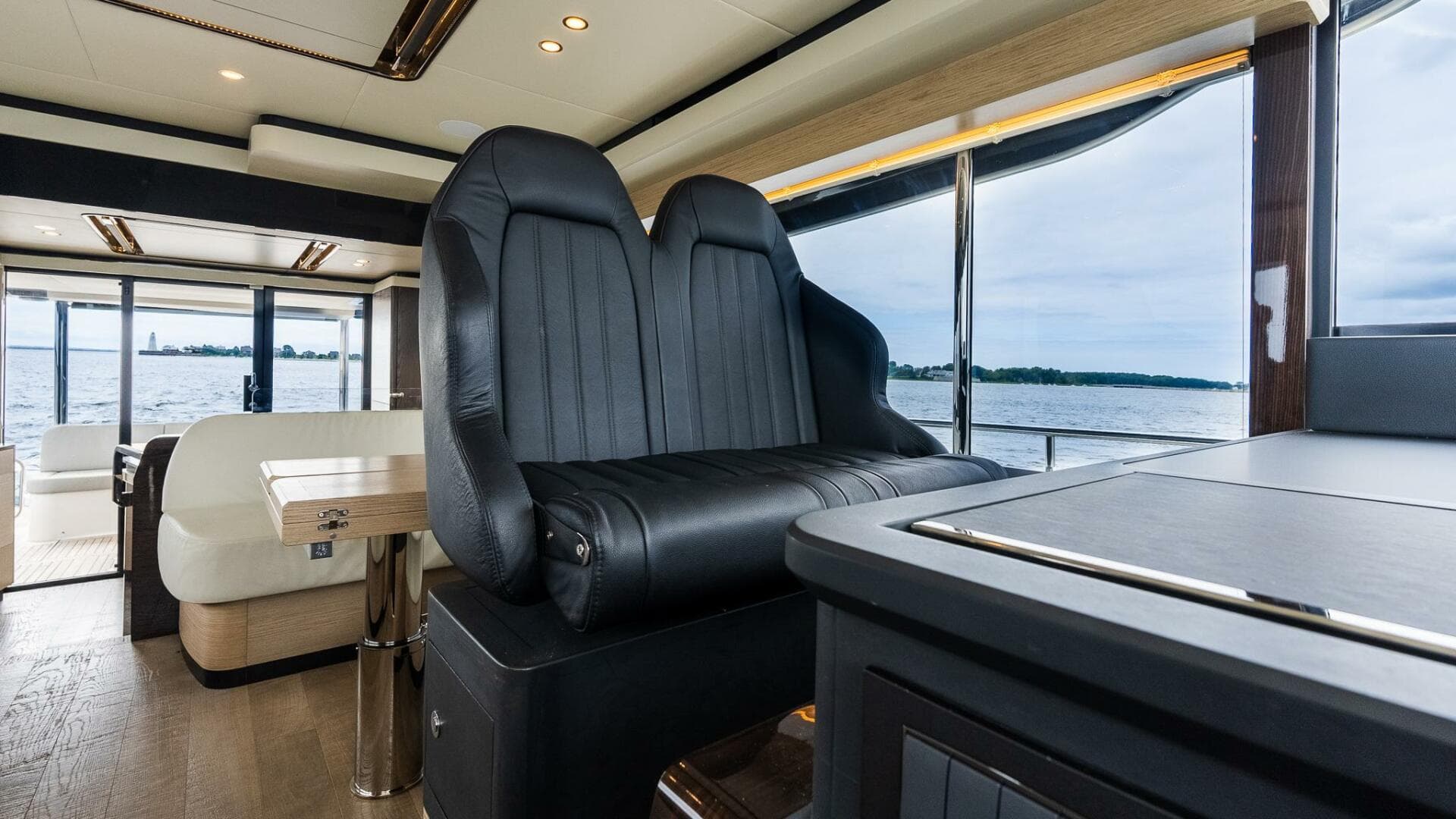 2023 Absolute 52 Navetta — photo 32