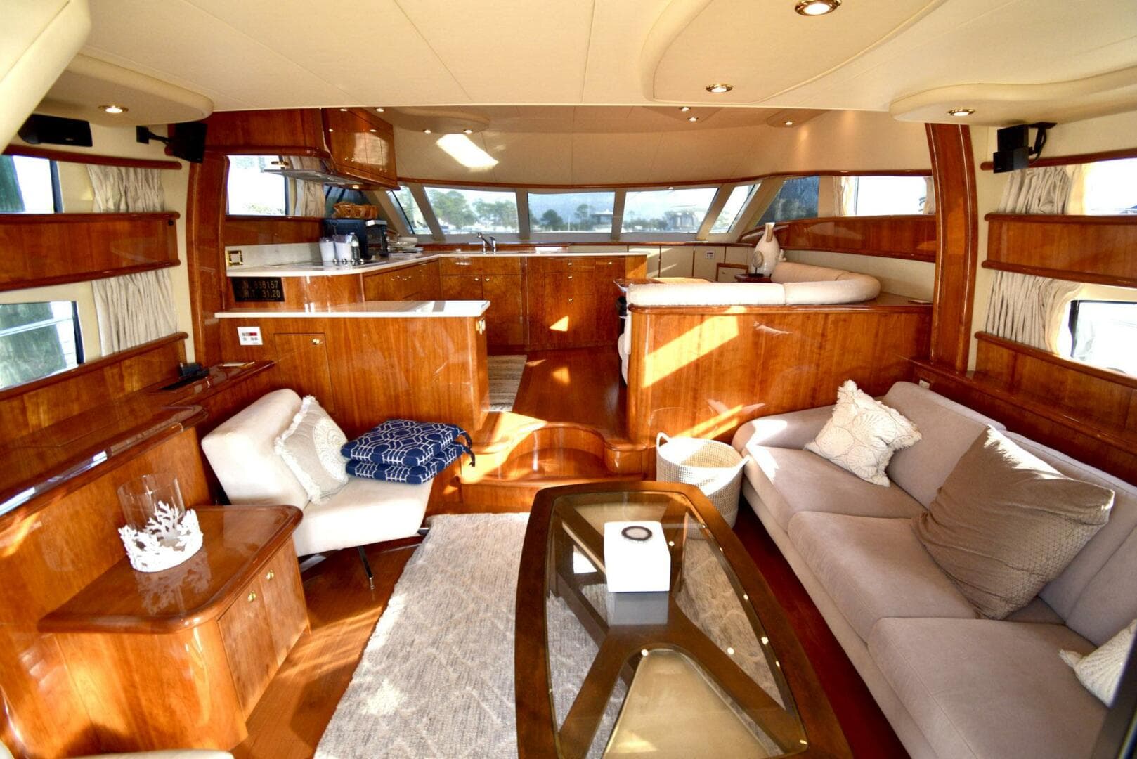 2010 Neptunus My Flybridge — photo 6