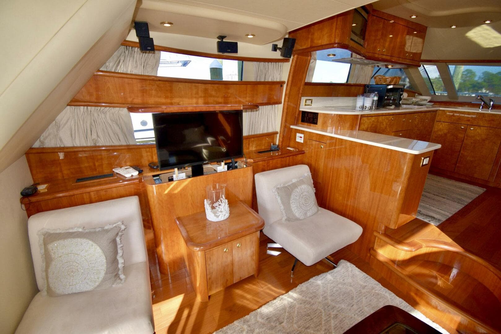 2010 Neptunus My Flybridge — photo 5