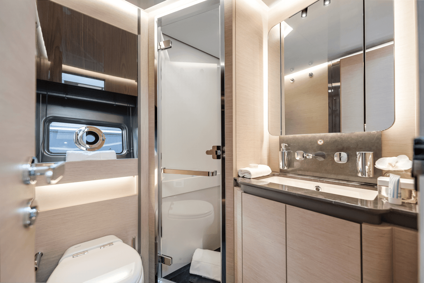 2024 Azimut S8 — photo 37