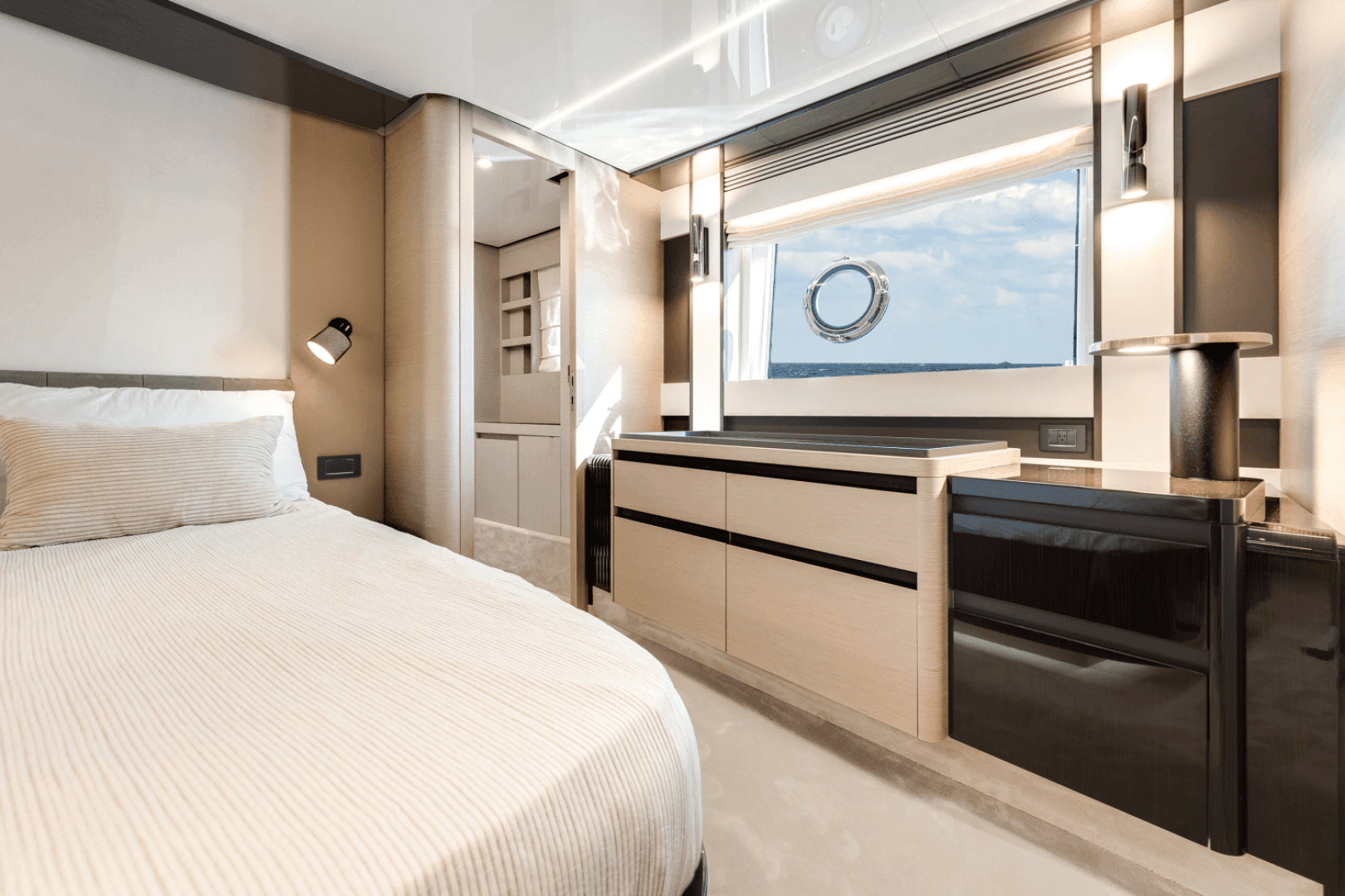 2024 Azimut S8 — photo 43