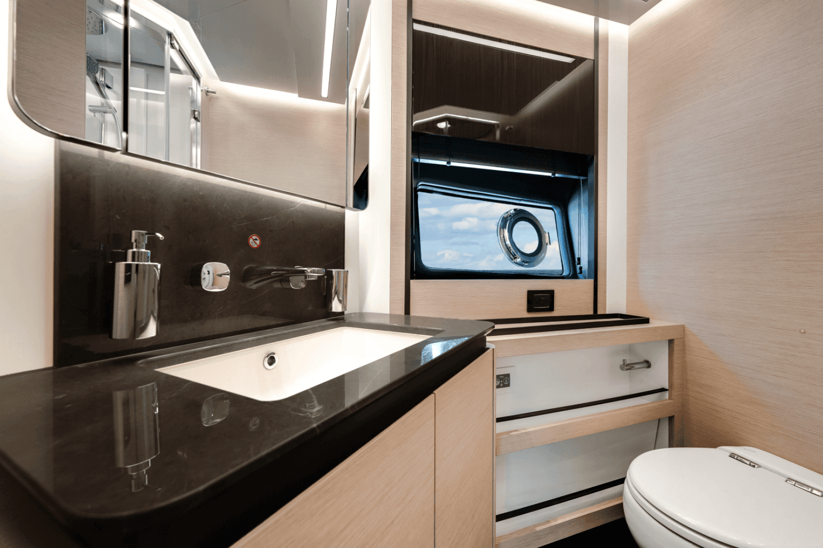 2024 Azimut S8 — photo 58