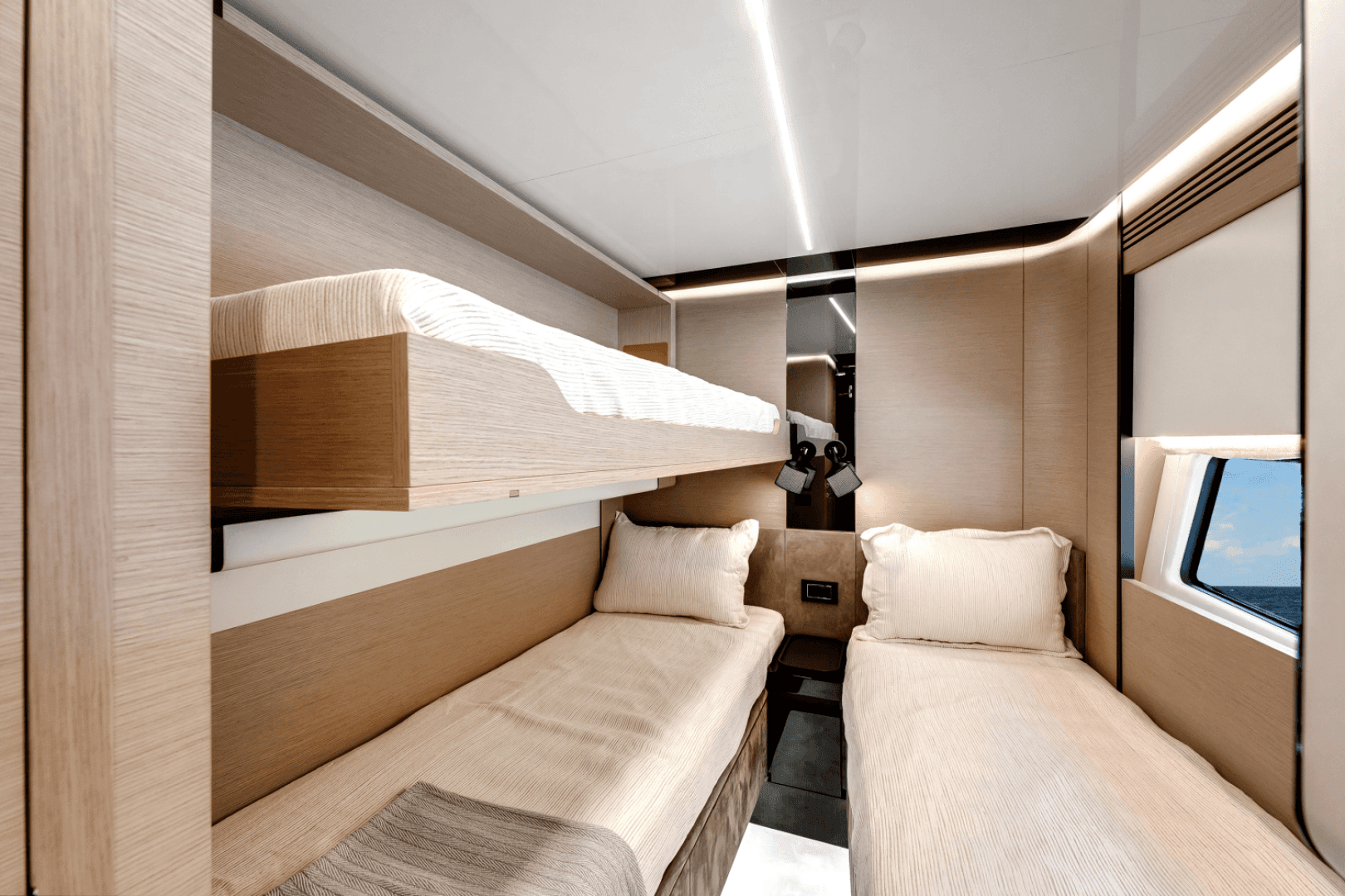 2024 Azimut S8 — photo 34