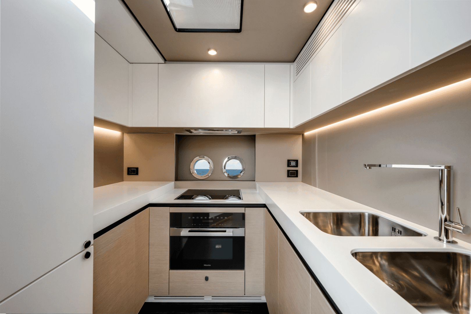 2024 Azimut S8 — photo 28