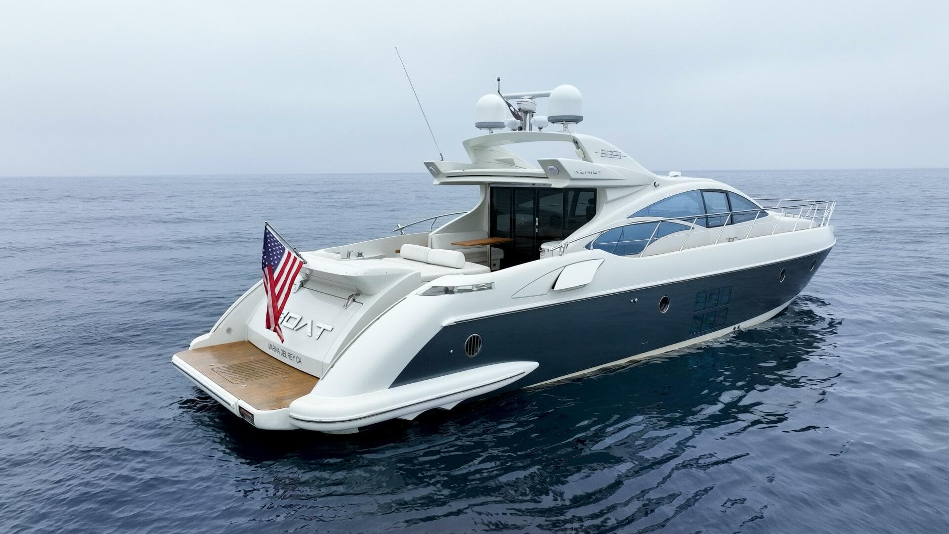 2011 Azimut 68S — photo 35