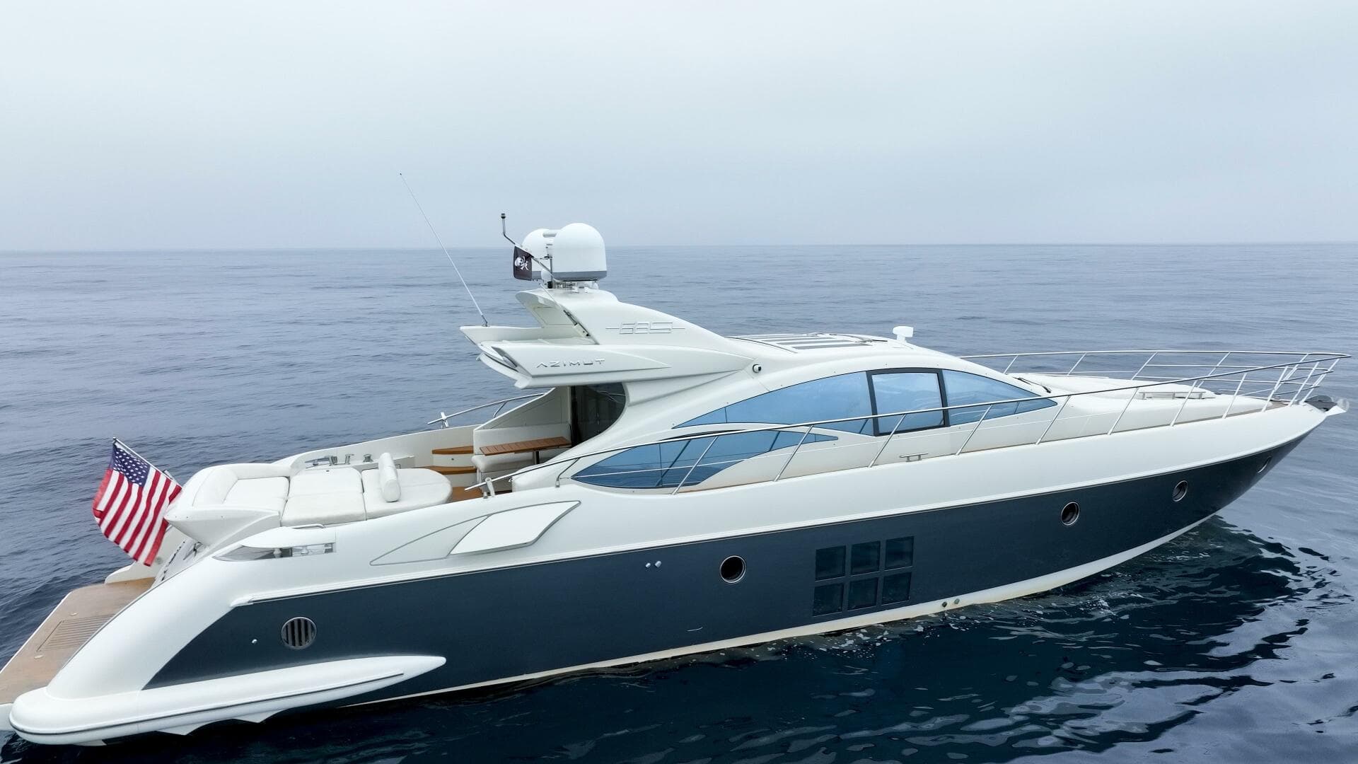 2011 Azimut 68S — photo 30