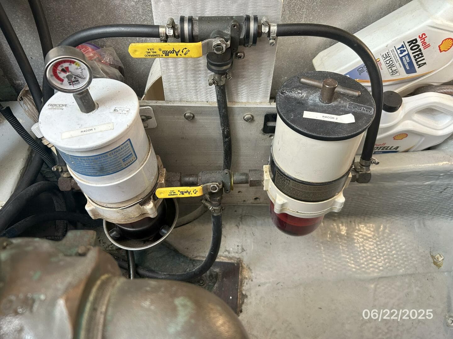 2003 Mainship 390 — photo 59