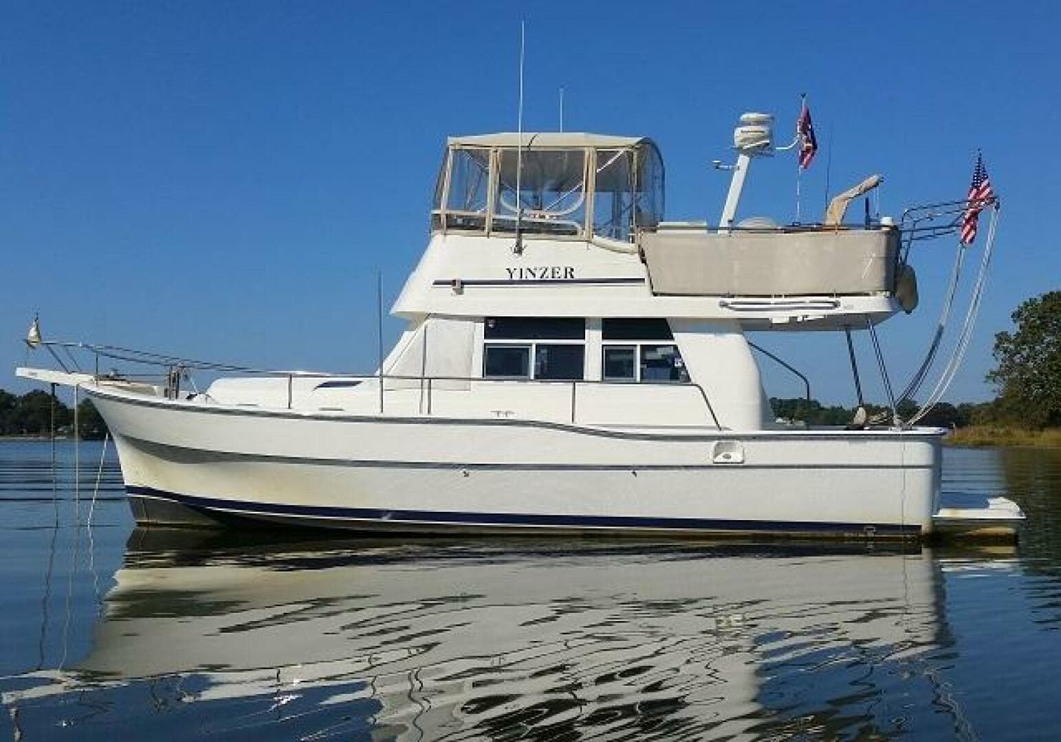 2003 Mainship 390 — photo 1