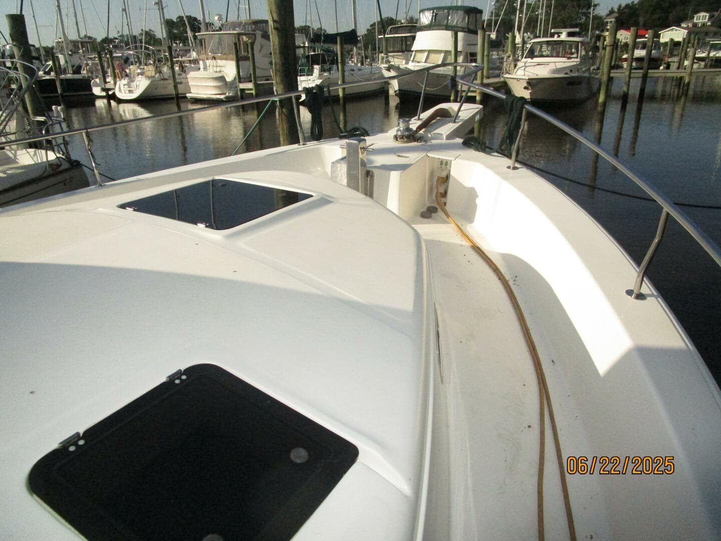 2003 Mainship 390 — photo 8