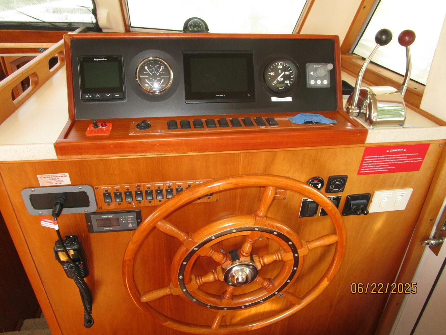 2003 Mainship 390 — photo 49