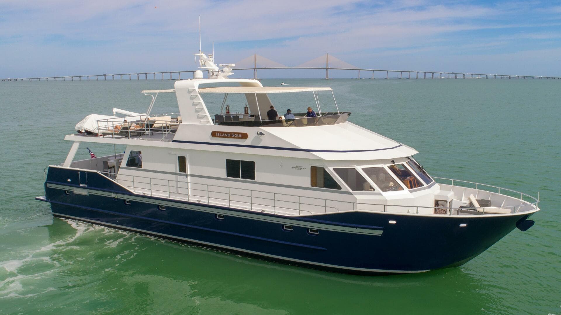 2009 Custom Flybridge — photo 1