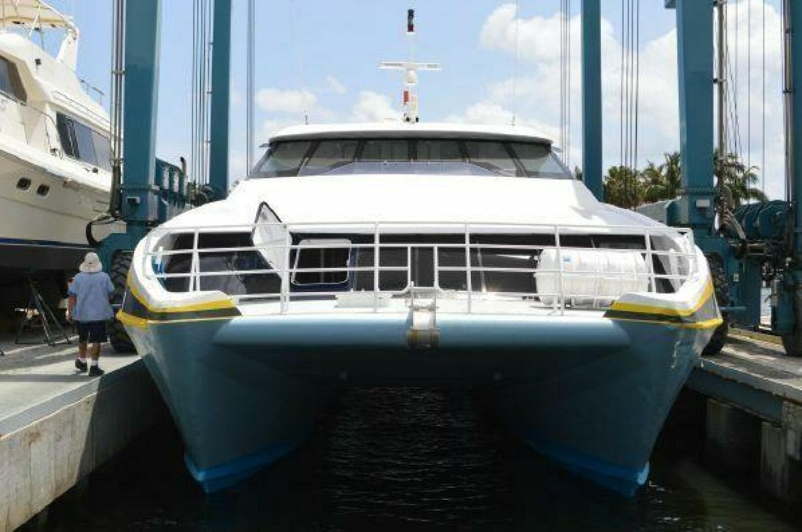 2008 Custom High Speed 70 Pax Coi Passenger — photo 27