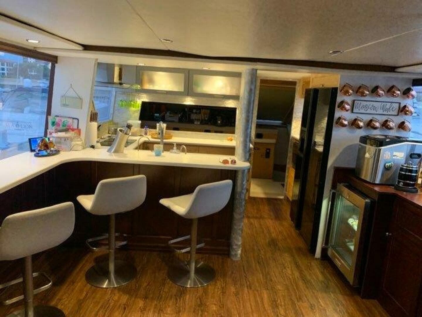 1988 Viking Motor Yacht — photo 11