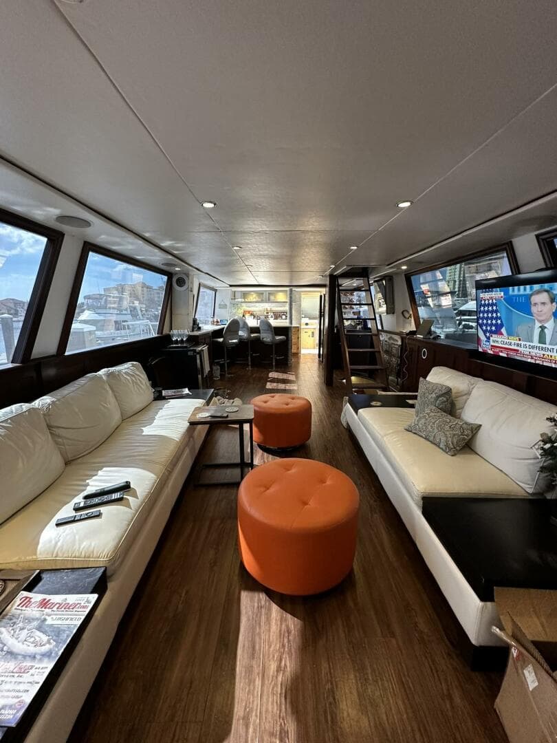 1988 Viking Motor Yacht — photo 52