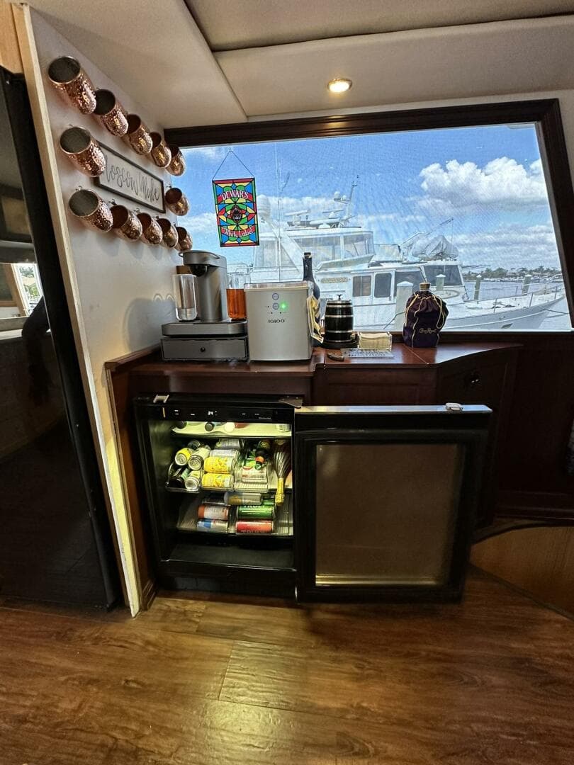 1988 Viking Motor Yacht — photo 77