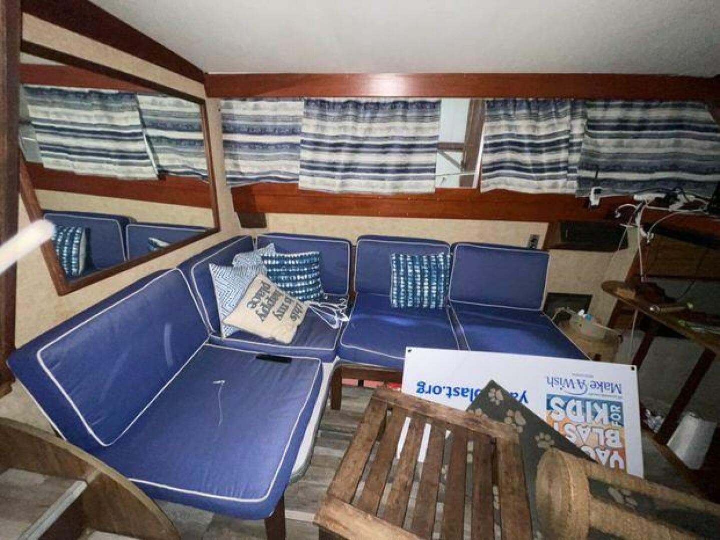 1979 Viking 43 Double Cabin — photo 9