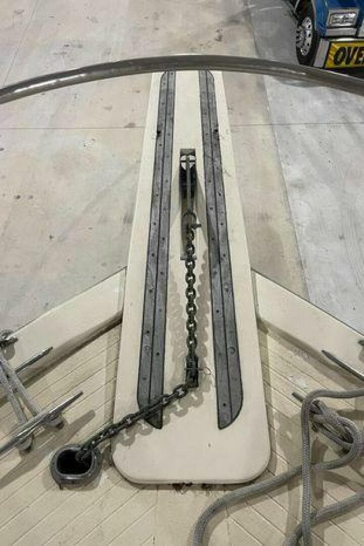 1979 Viking 43 Double Cabin — photo 16