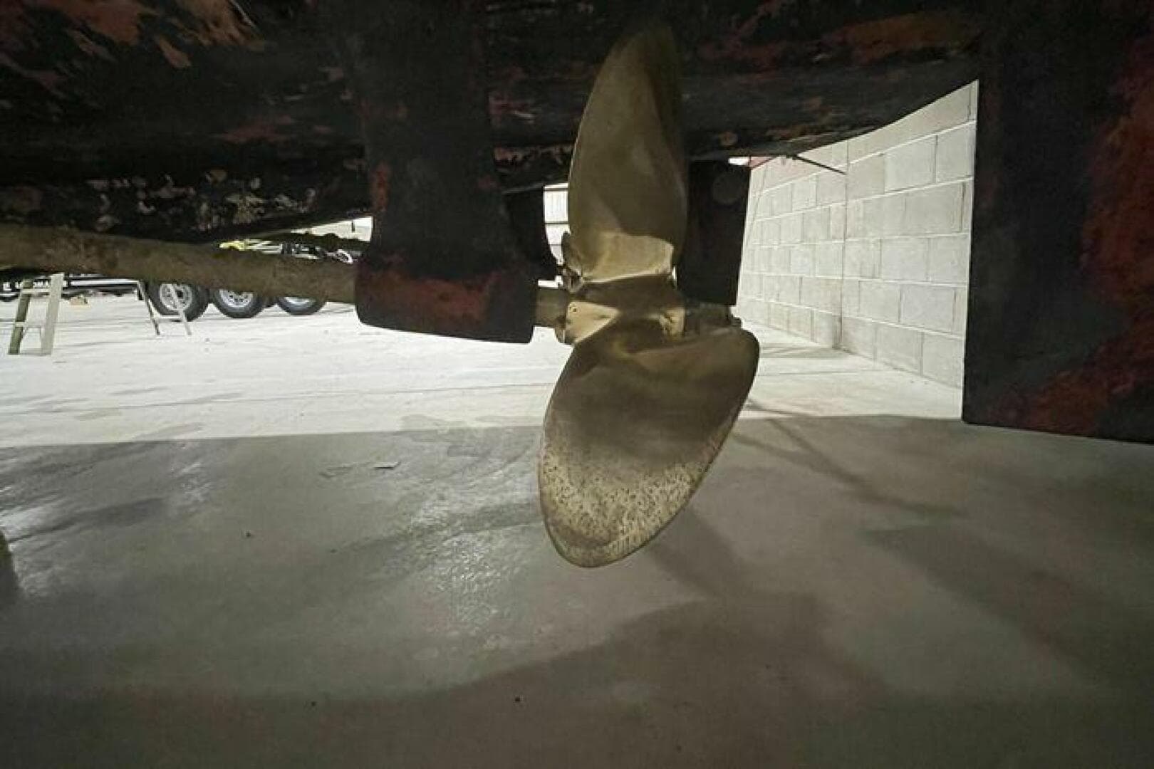 1979 Viking 43 Double Cabin — photo 12