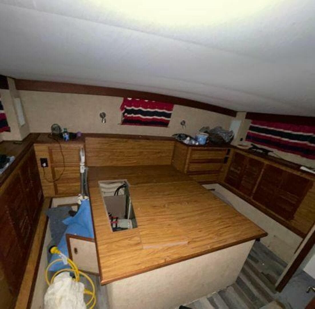 1979 Viking 43 Double Cabin — photo 19