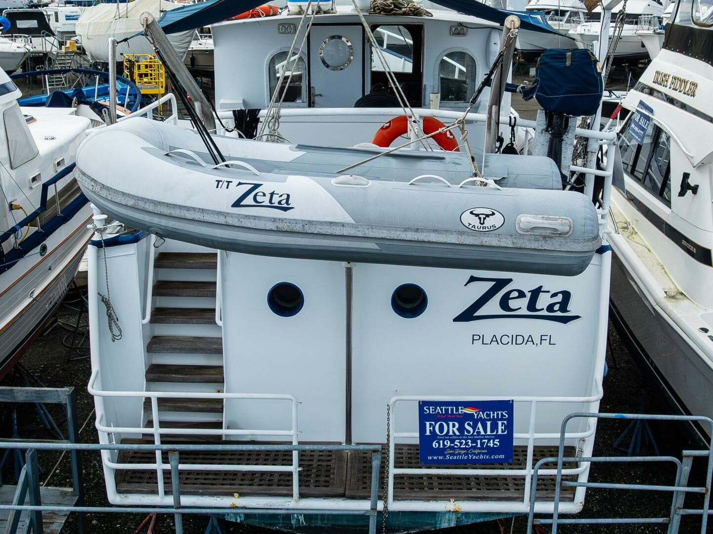 2009 Diesel Duck 41-Plus — photo 24