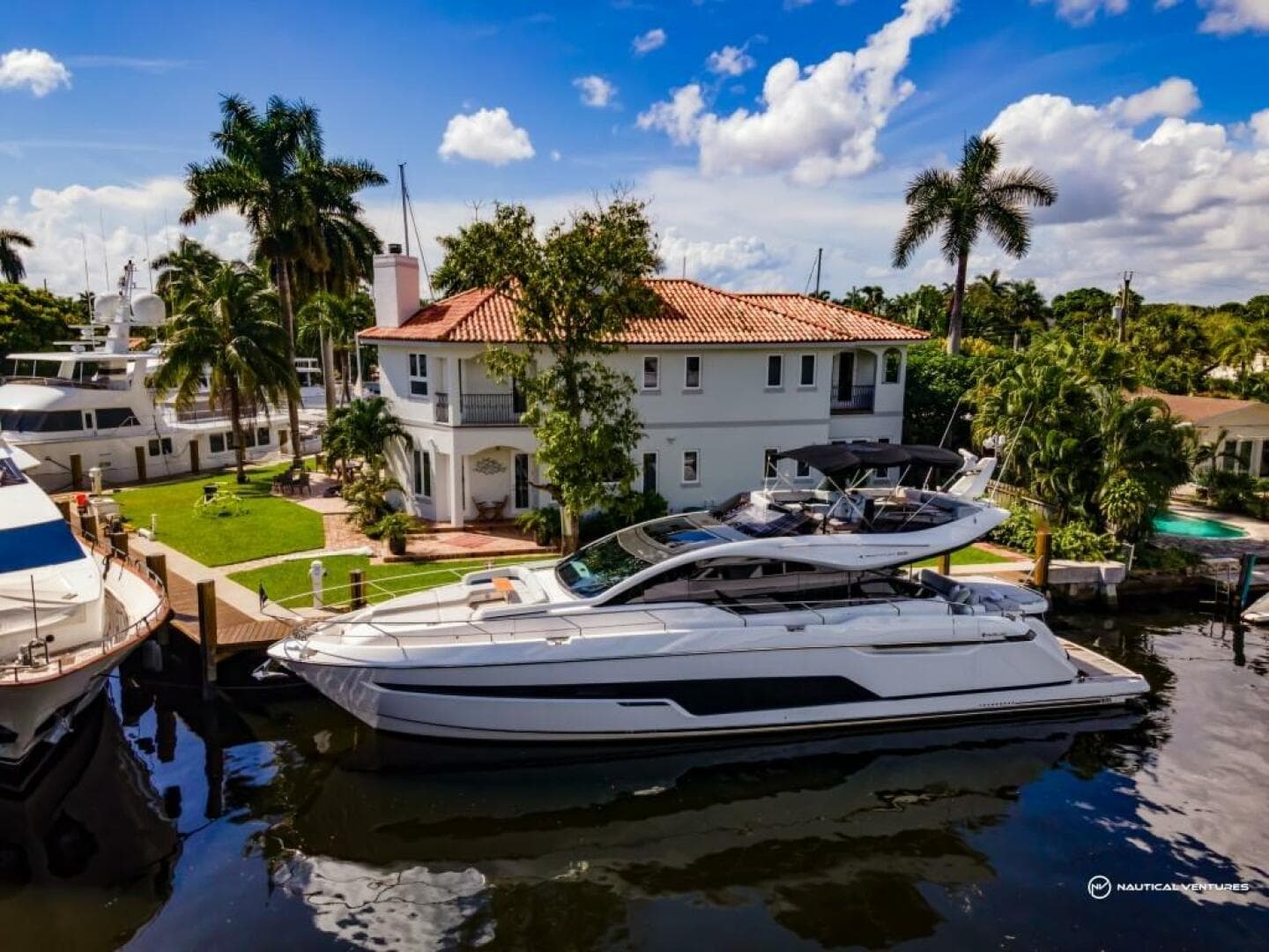 2023 Fairline Phantom 65 — photo 3