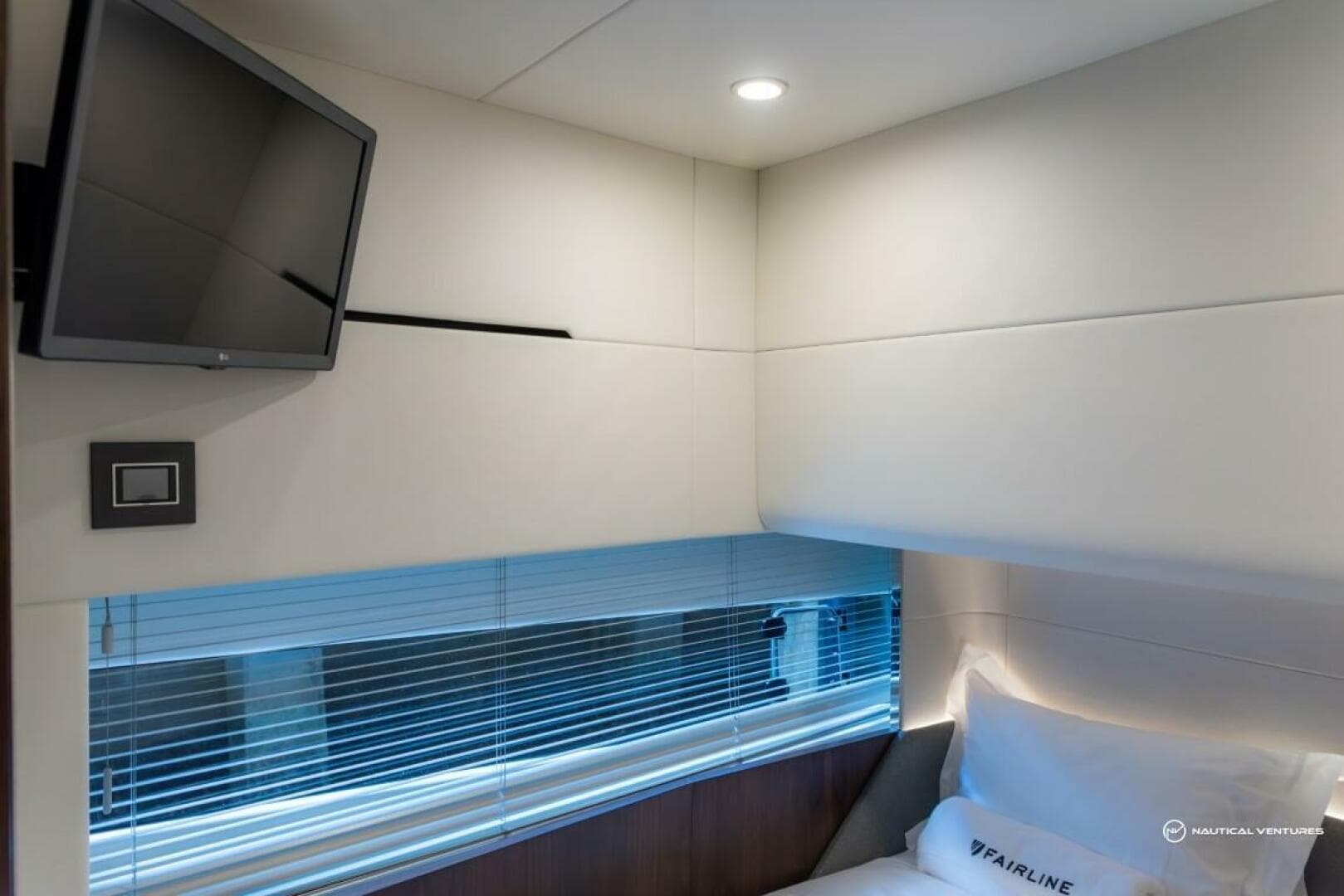 2023 Fairline Phantom 65 — photo 26