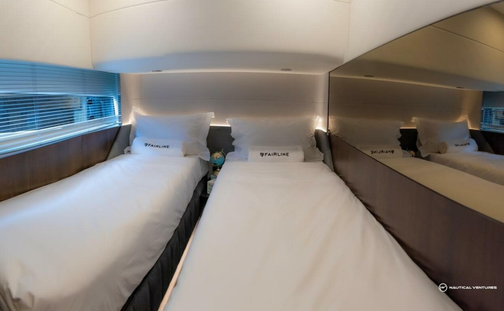 2023 Fairline Phantom 65 — photo 25