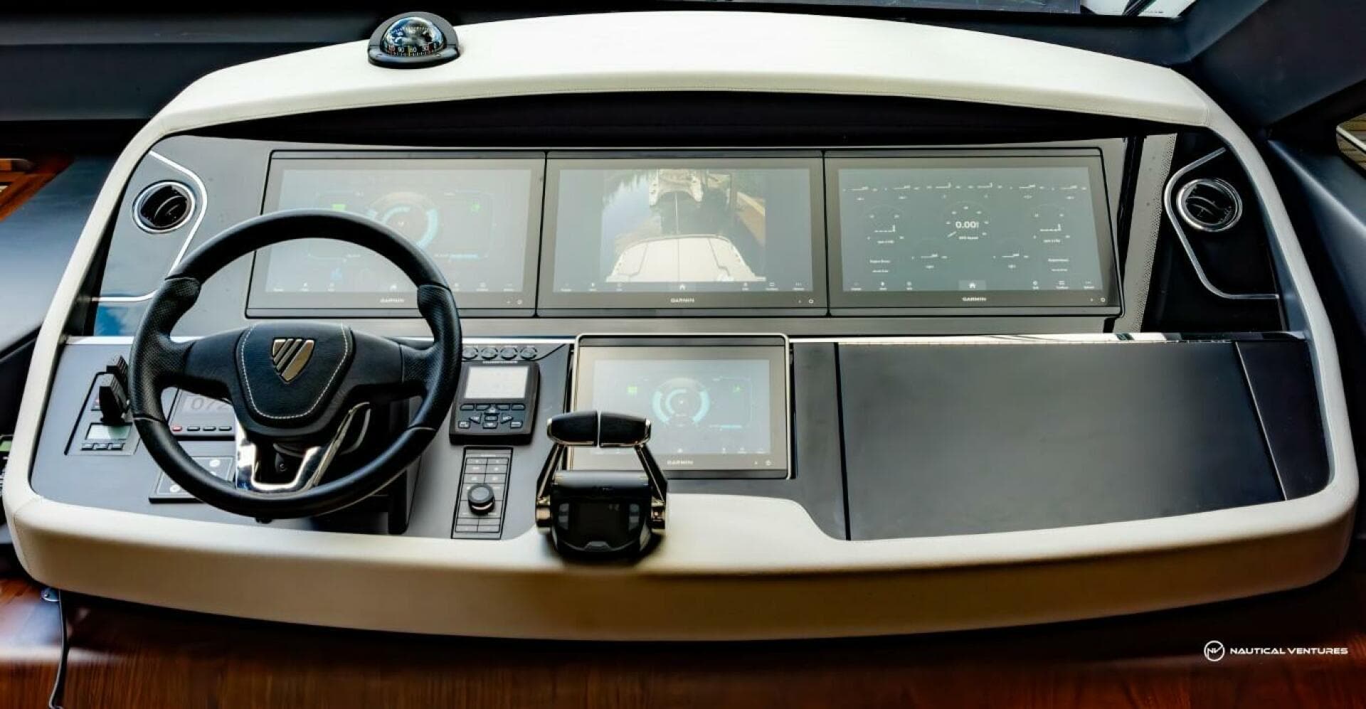 2023 Fairline Phantom 65 — photo 40