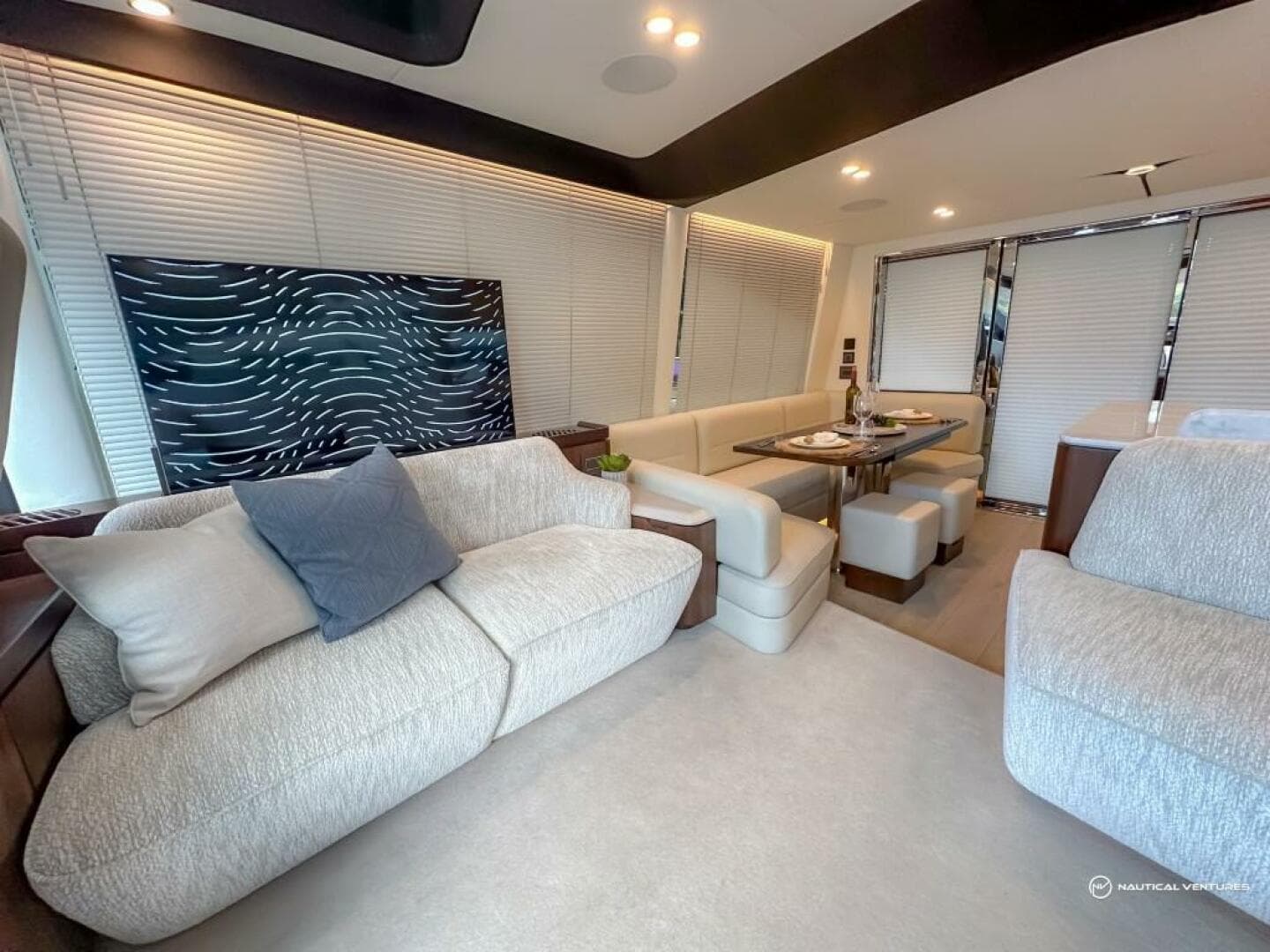 2023 Fairline Phantom 65 — photo 17