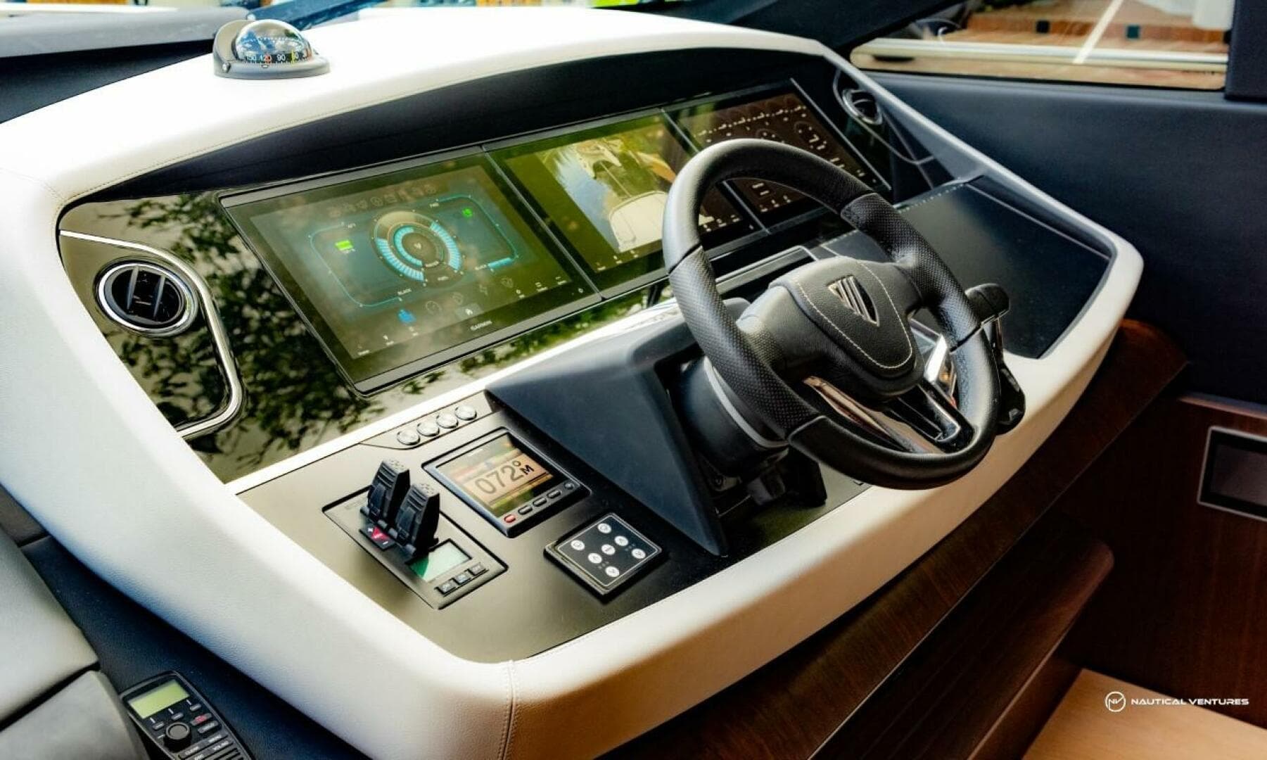 2023 Fairline Phantom 65 — photo 38