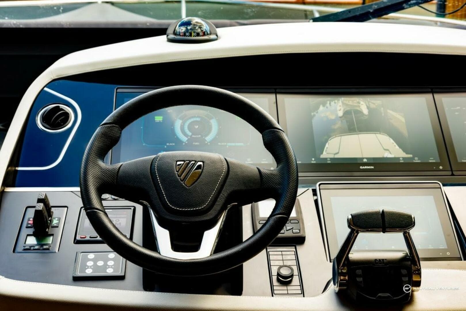 2023 Fairline Phantom 65 — photo 36