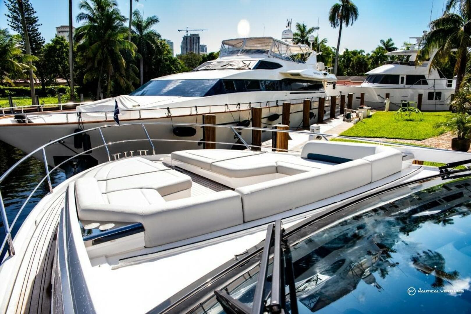 2023 Fairline Phantom 65 — photo 46