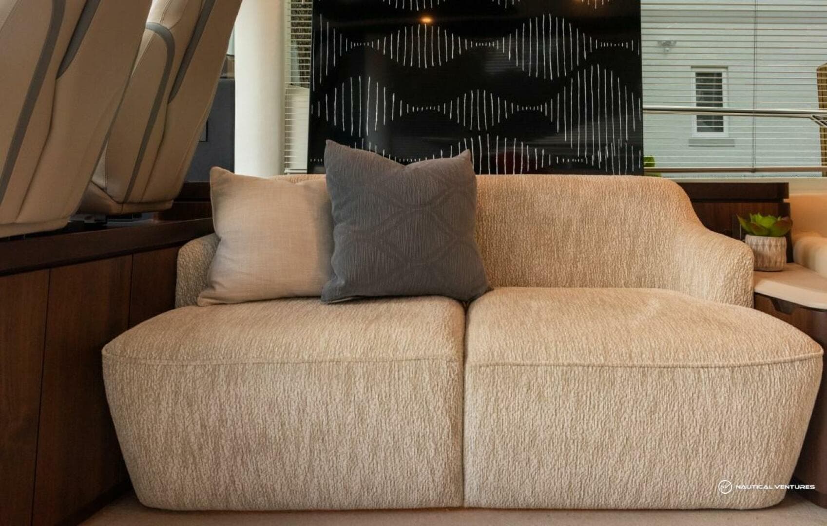 2023 Fairline Phantom 65 — photo 33