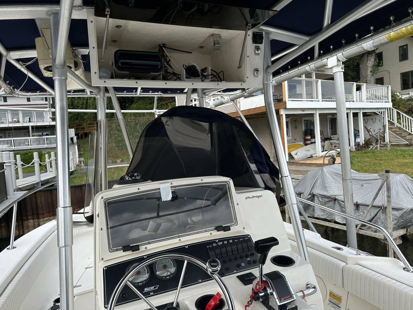 2000 Boston Whaler — photo 13
