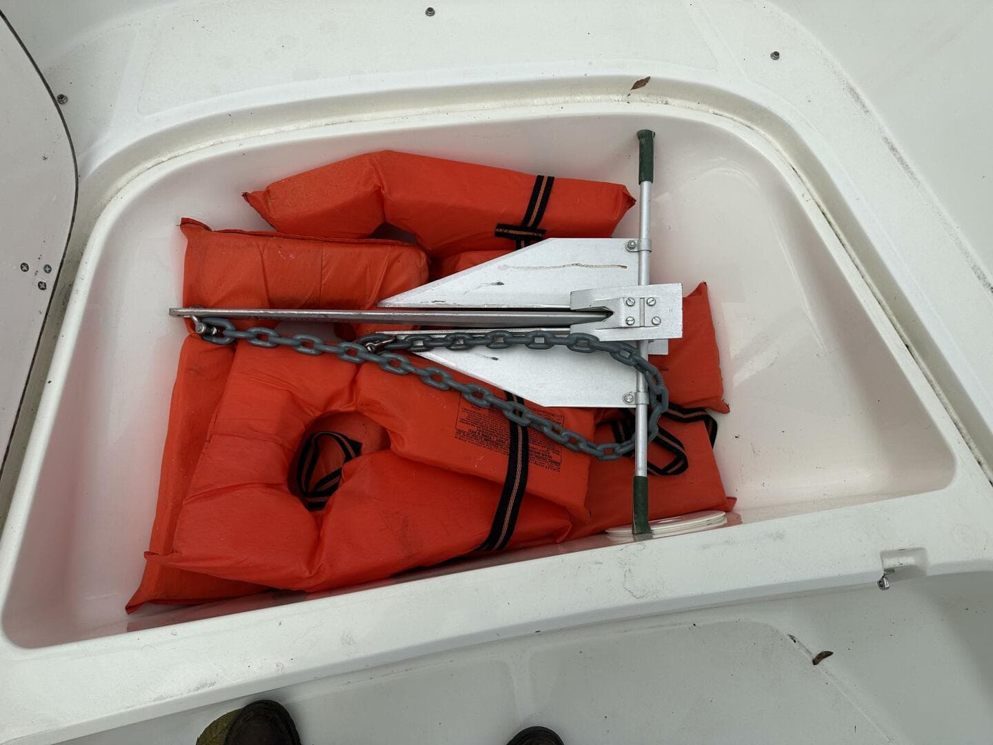 2000 Boston Whaler — photo 8