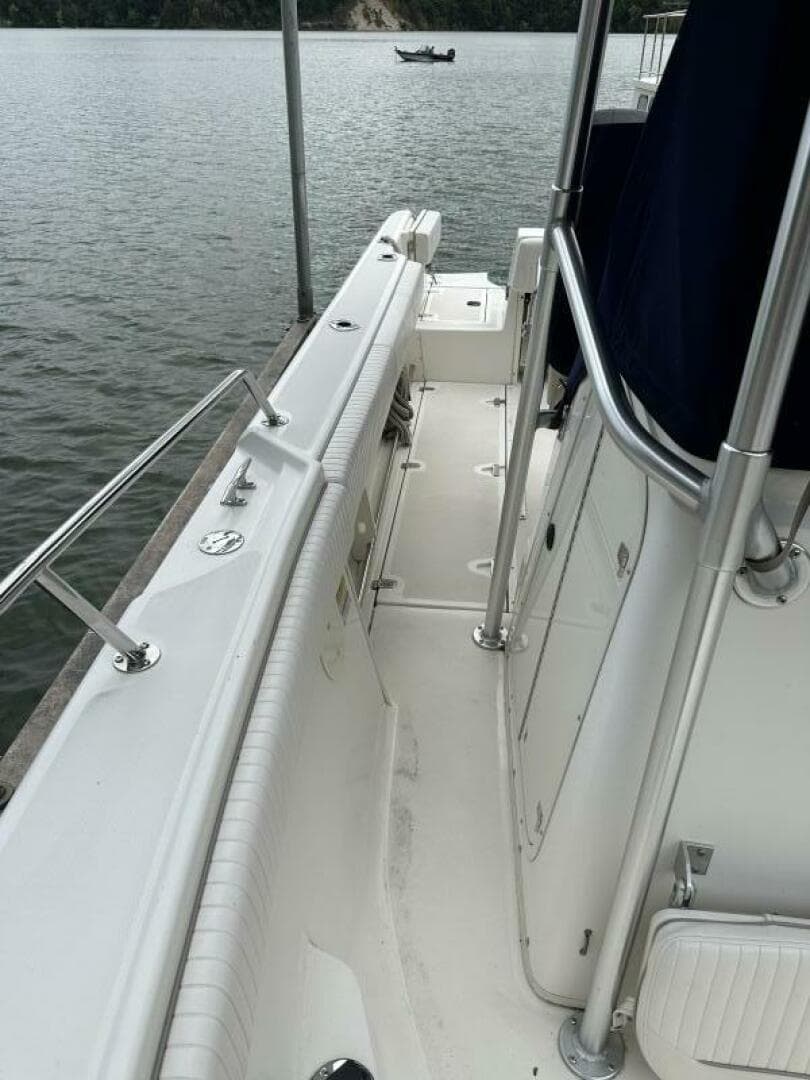 2000 Boston Whaler — photo 10