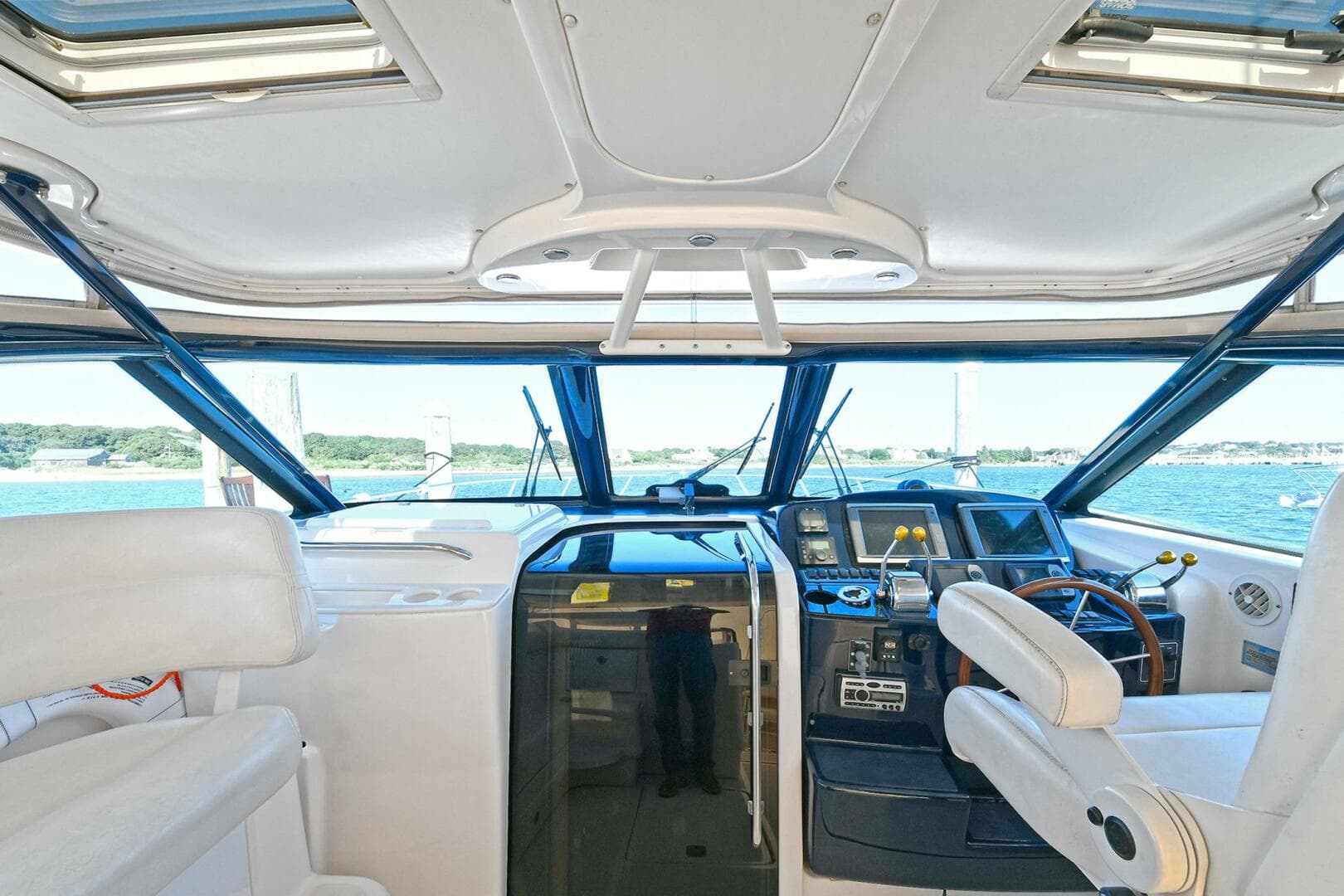 2008 Tiara Yachts 4200 Open — photo 21