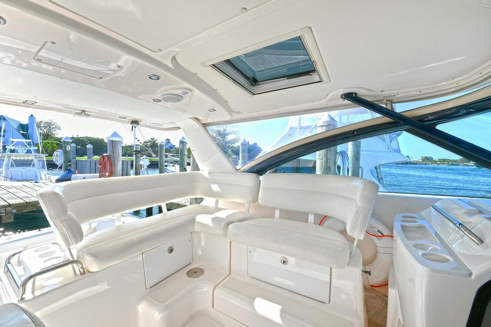 2008 Tiara Yachts 4200 Open — photo 16