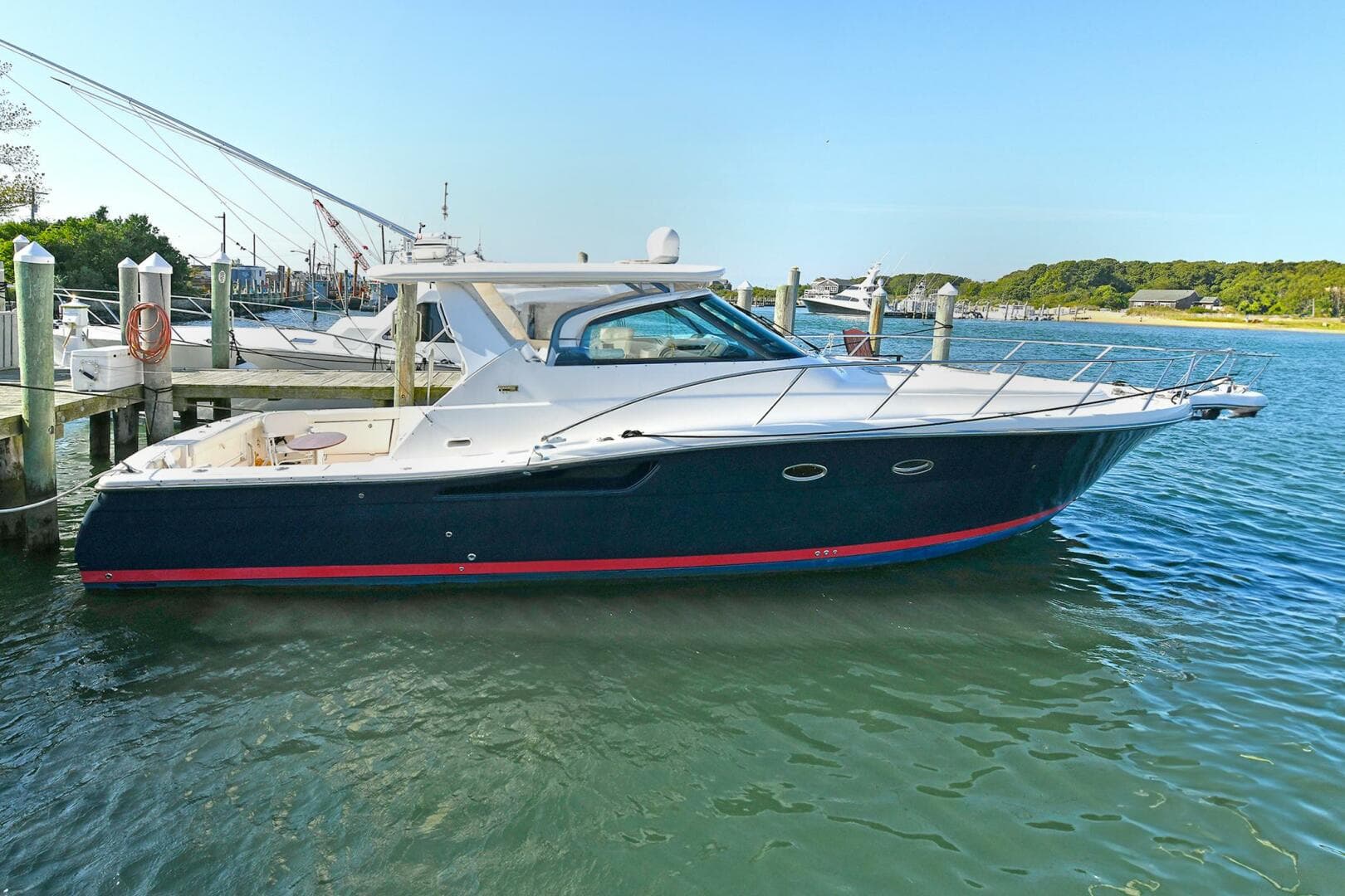 2008 Tiara Yachts 4200 Open — photo 2