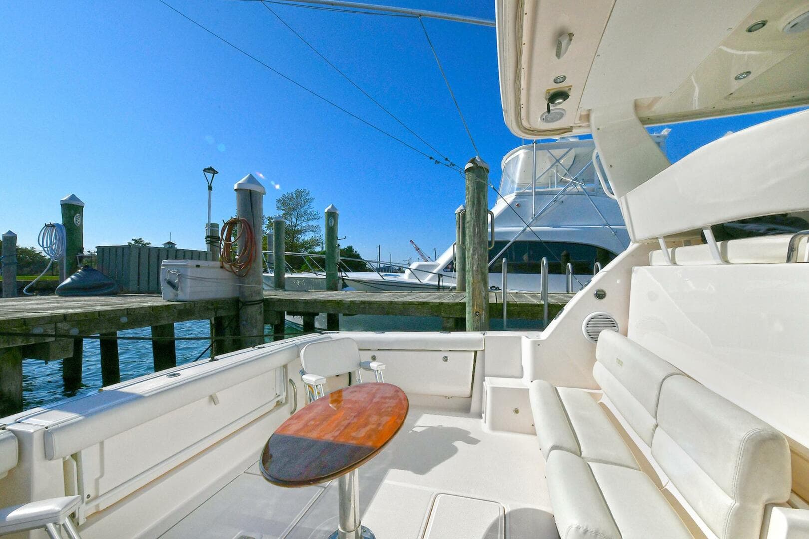 2008 Tiara Yachts 4200 Open — photo 6