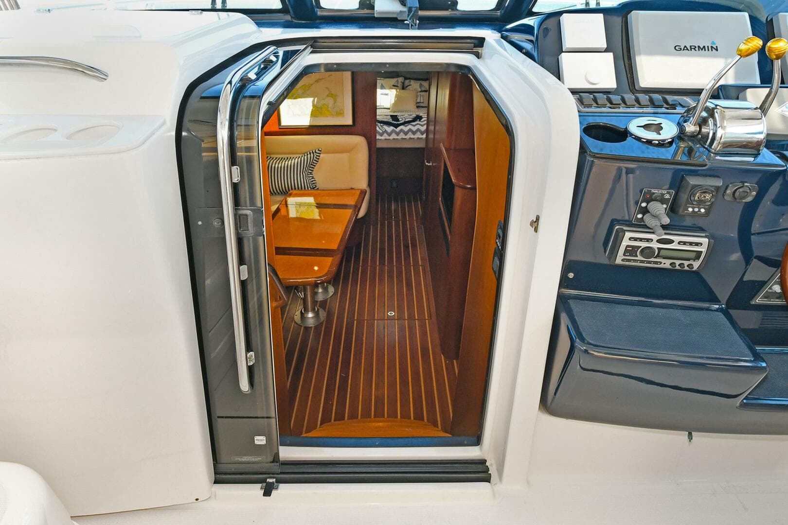 2008 Tiara Yachts 4200 Open — photo 27