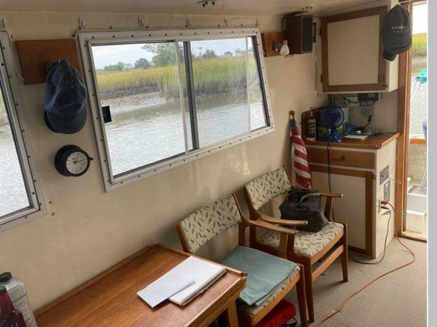 1984 Duffy Flybridge Cruiser — photo 29