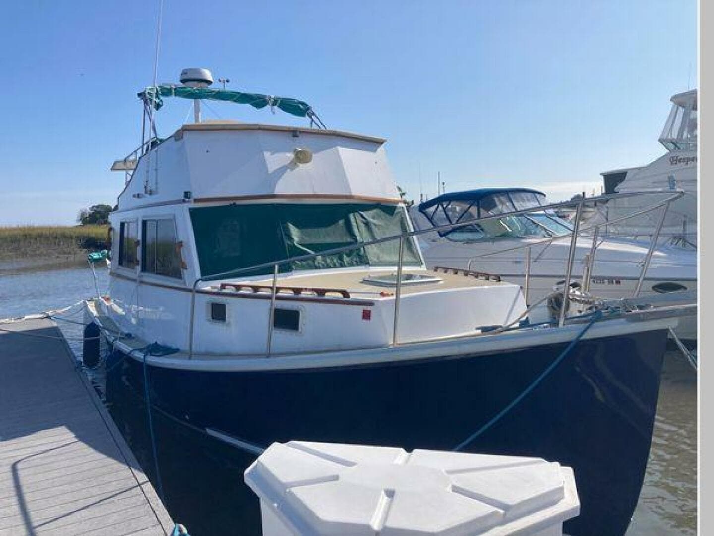 1984 Duffy Flybridge Cruiser — photo 5