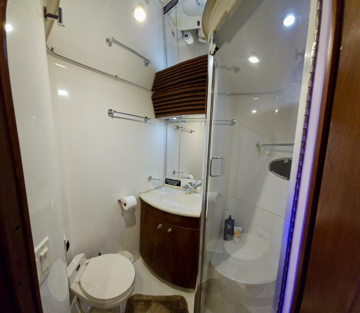 1999 Carver 450 Pilothouse — photo 45