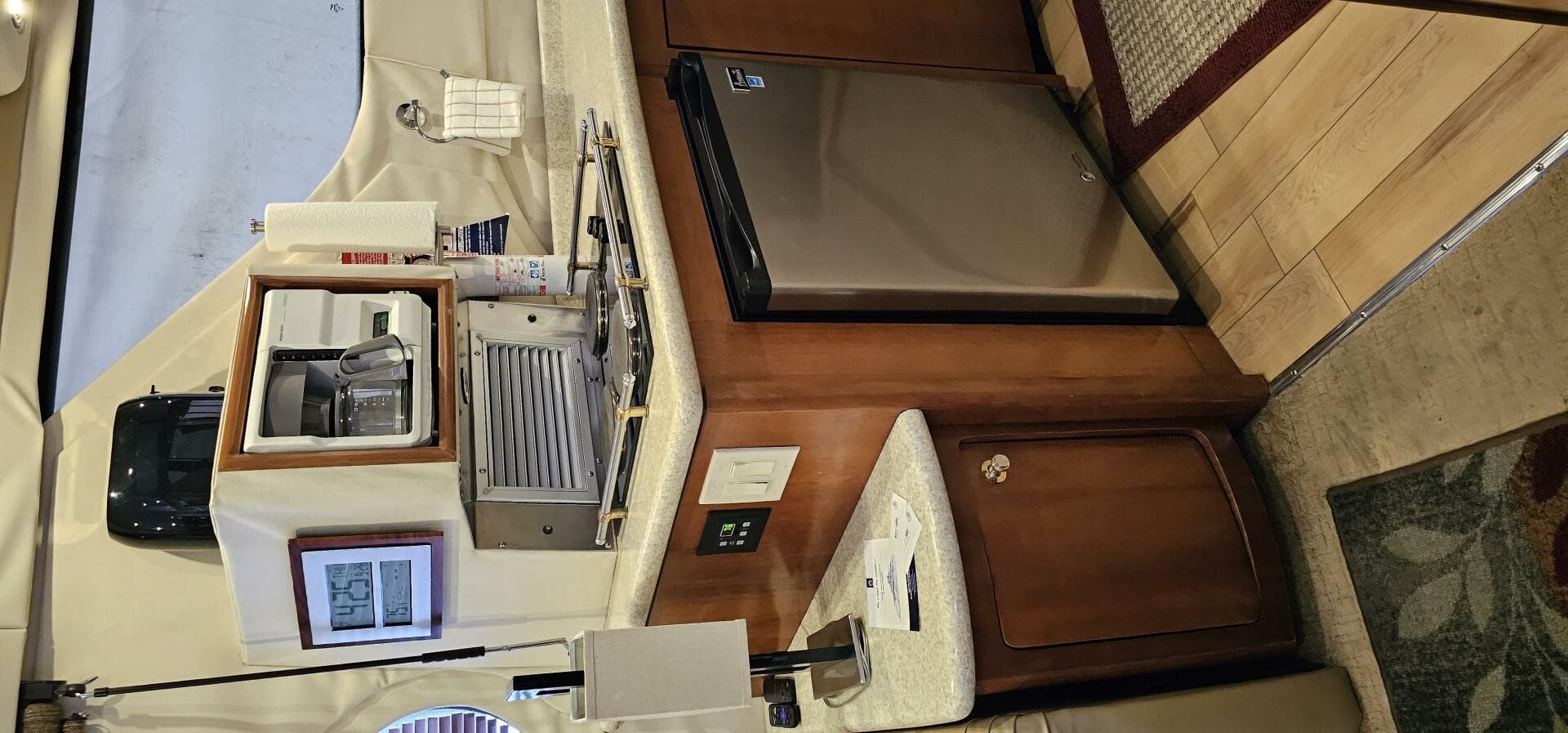 1999 Carver 450 Pilothouse — photo 35