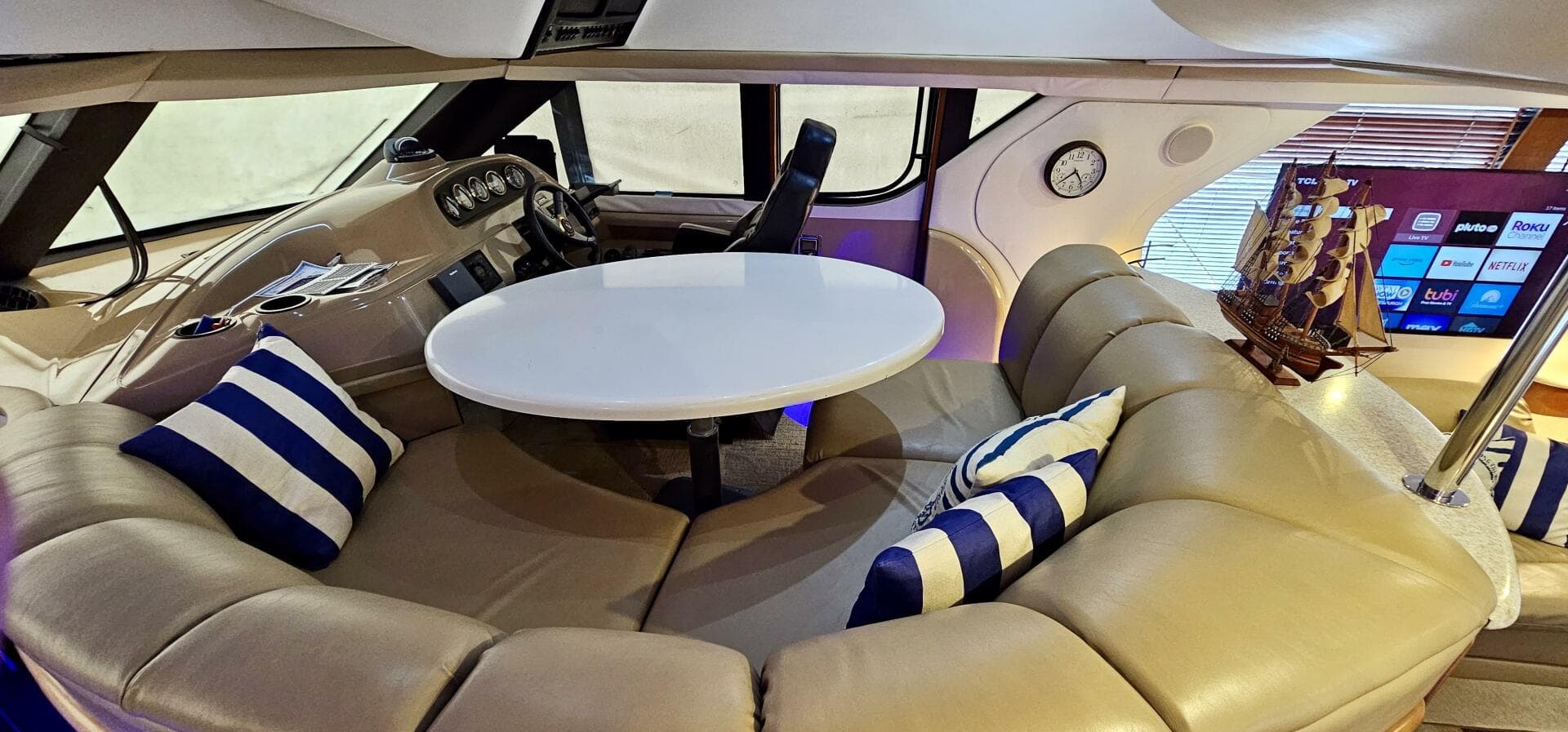 1999 Carver 450 Pilothouse — photo 31