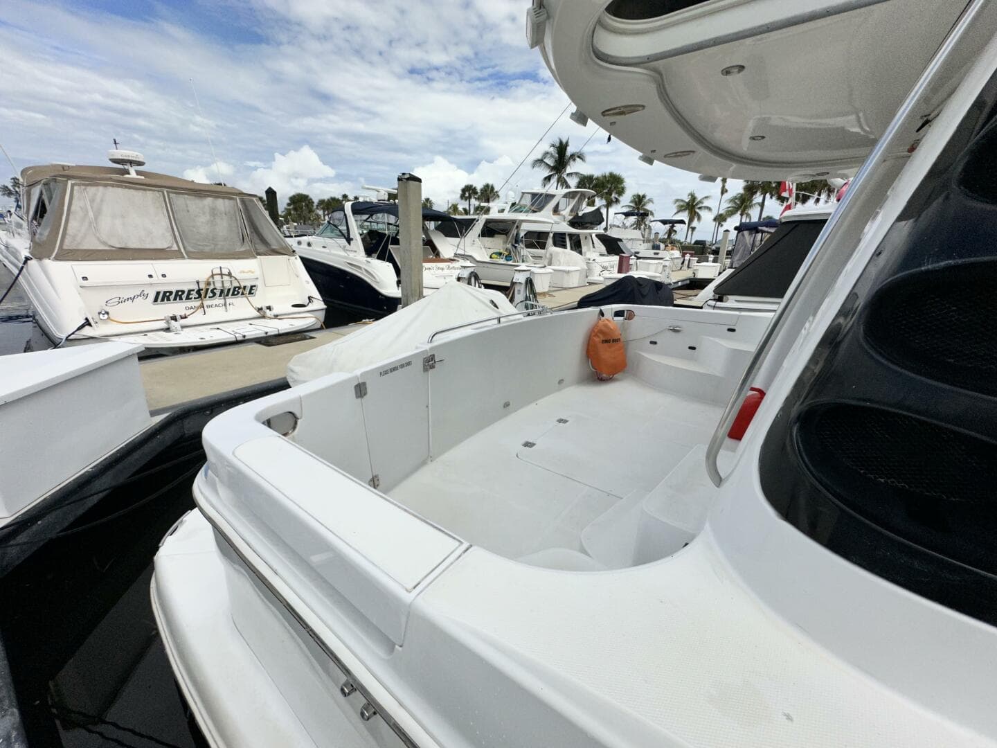 1999 Carver 450 Pilothouse — photo 4