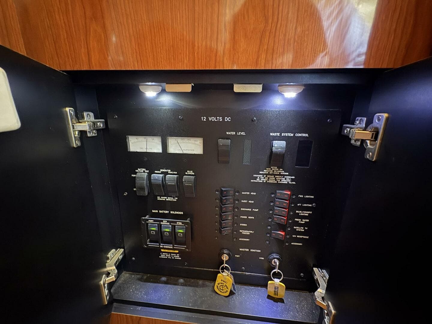 2002 Sea Ray 480 — photo 32