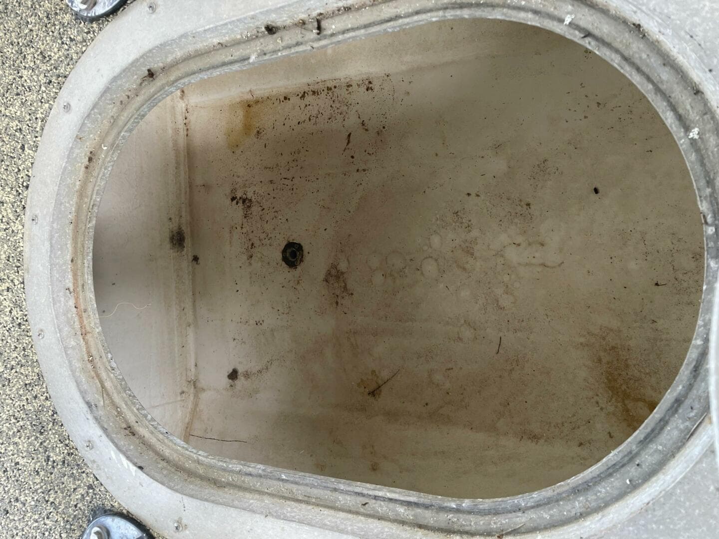 1997 Custom 31 Center Console — photo 24