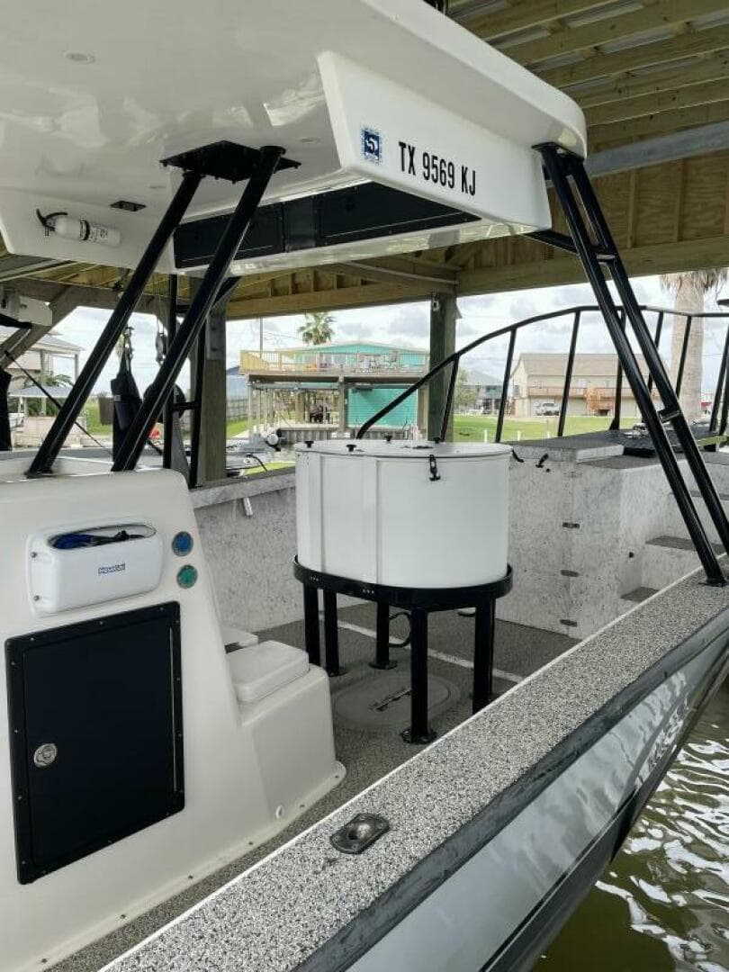 1997 Custom 31 Center Console — photo 47